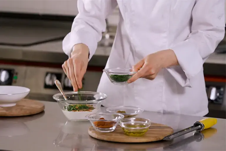 Yoghurt sauce in a bowl