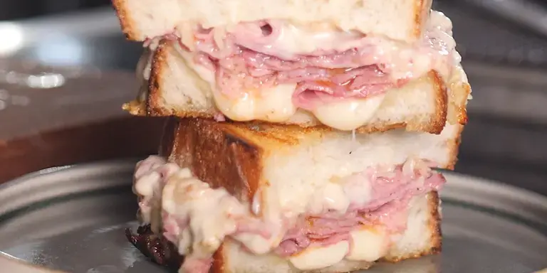 The Secrets of french cuisine Croque Monsier