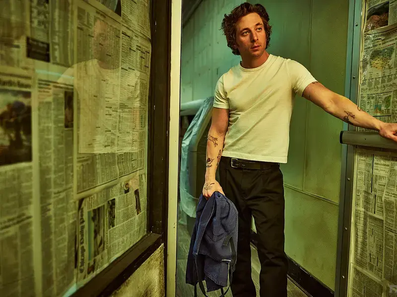Jeremy Allen White in The Bear.