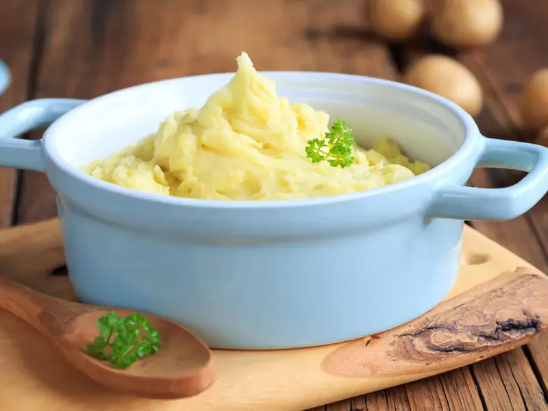 A pot of mashed potato.