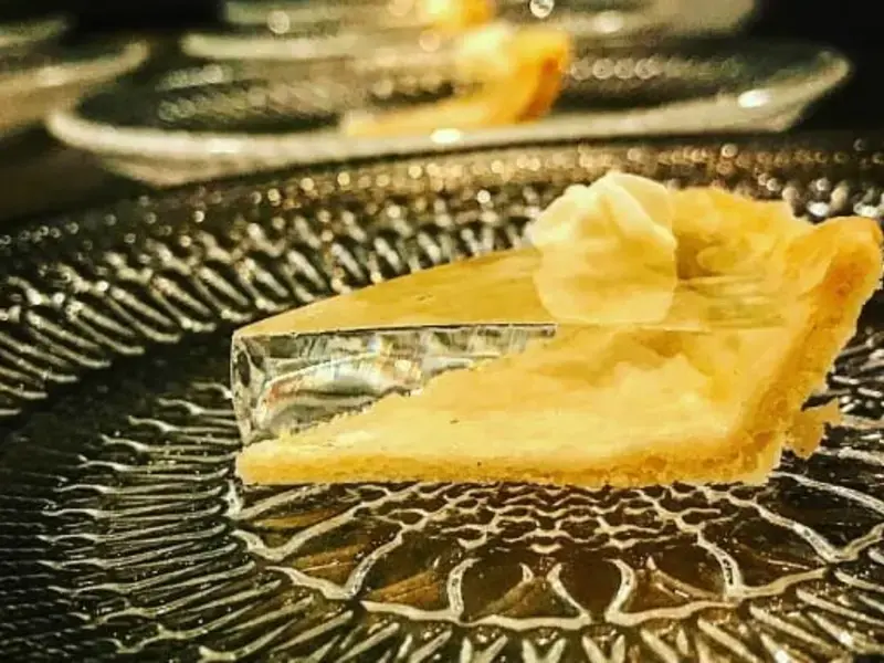 Check Out This Clear Pumpkin Pie!