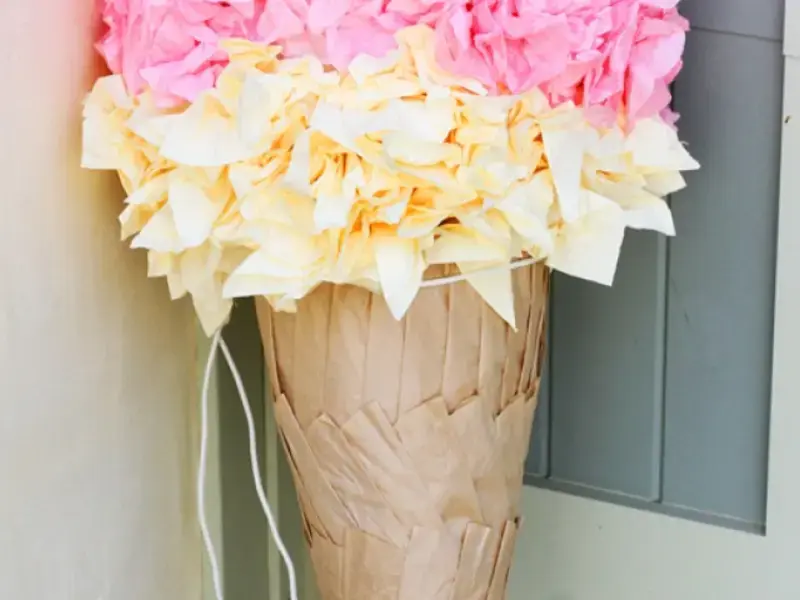 Original_3209_ice.cream.pinata