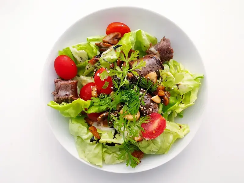 A bowl of salad.
