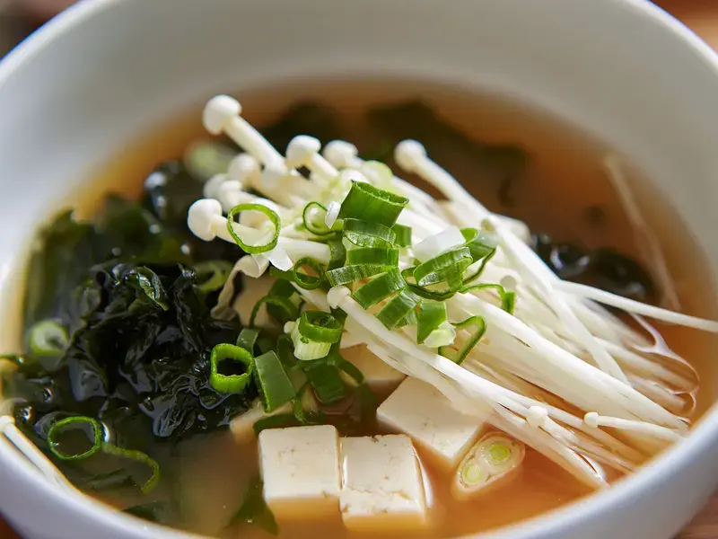 enoki-mushrooms