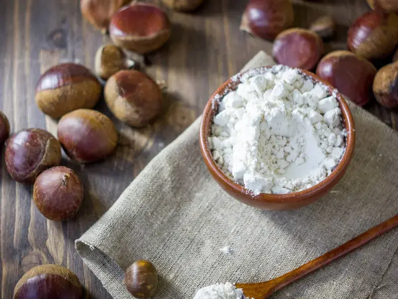 chestnut flour ©iStock