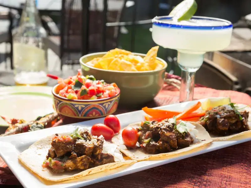 pairing-cocktails-food