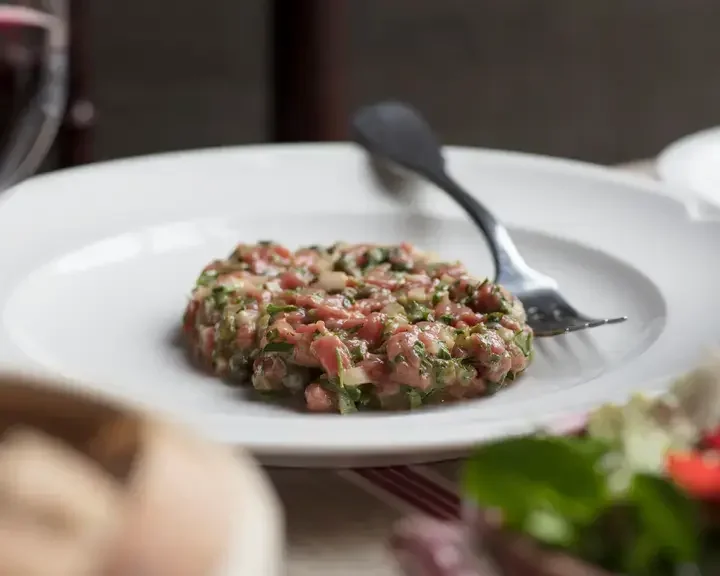 Steak tartare at L'Escargot Bleu in Edinburgh.