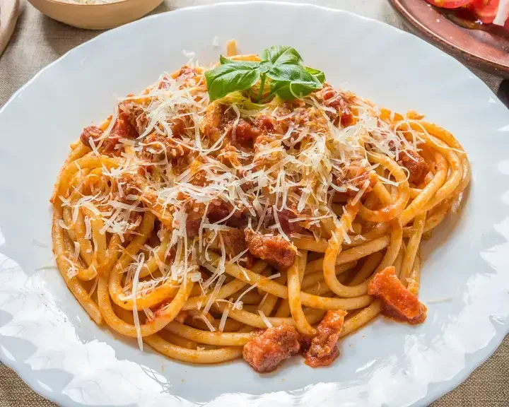 amatriciana pasta - Fine Dining Lovers