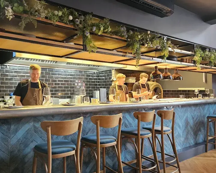 E N G I N E • SOCIAL • DINING