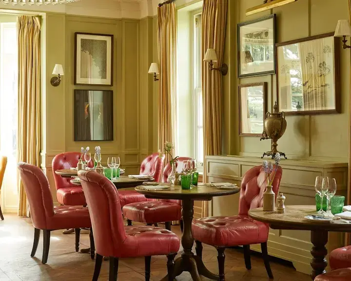 Hartnett Holder &amp; Co