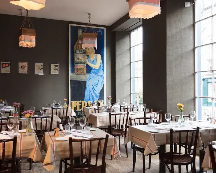 L'Escargot Bleu Restaurant and Wine Bar